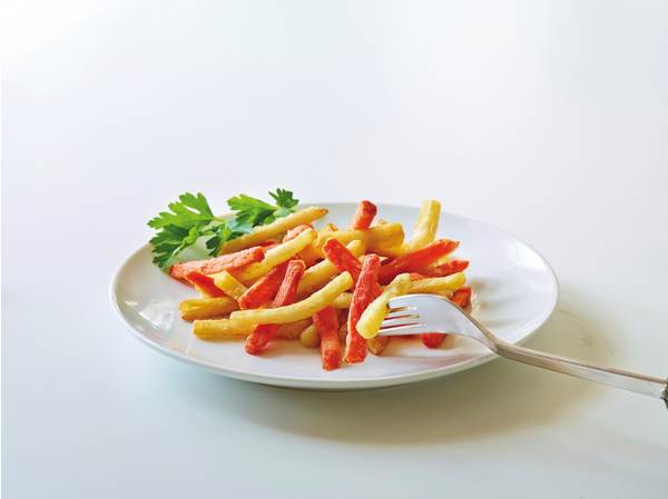 Mr Ardo Mr Frytki warzywne 2kg, frytki z marchwi (52%) i pasternaka (34%), 2 KG/TB smażone w oleju słonecznikowym, barwniki naturalne (wyciąg z papryki i kurkuma)