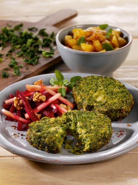 TK Vegeta Grünkohl Hanf Burger, vorfrittiert, vegan, ca 80g, 40 ST/KT knackiger Grünkohl, Hanfnüsse, Pastinaken und Zwiebeln