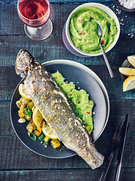 TK Avocado-Creme, Guacamole Classic, 1kg, 1 KG/BT gewürzt mit Tomate, Zwiebel, Salz, Jalapenos und Knoblauch