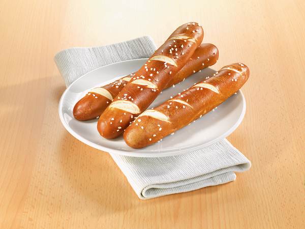 TK Base Culinar Laugenstange, Teigling, 100g, 120 ST/KT mit beigelegtem Hagelsalz, nach schwäbischer Rezeptur
