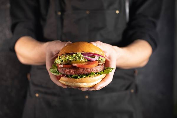 TK Garden Gourmet Sensational Burger, vegan, ca. 113g, 2 KG/BT roh, auf Basis von Sojaeiweiß