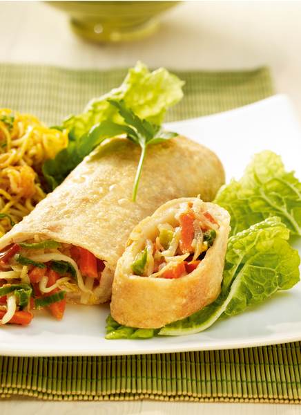 TK Vegeta Gourmet Frühlingsrolle, vegan, ca.150g 20 ST/KT Füllung: Mungobohnenkeimlinge, Weißkohl, Zwiebeln, Porree, Karotten u. w.