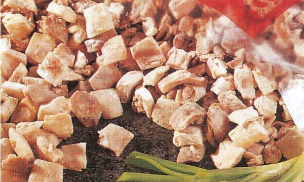 TK Geti Wilba Hühnerfleisch, gekocht, 10 KG/KT 7kg Fleisch, davon 30% Brustfleisch und 70% Keulenfleisch und 3kg Brühe