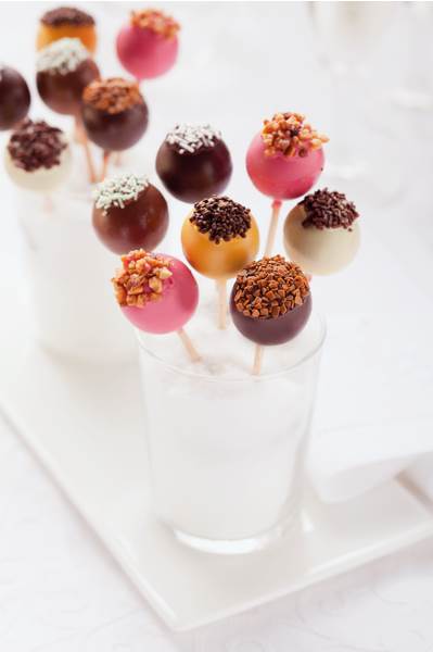 TK Seubert Feinkostmanufaktur Flying Sweet Lollies, sechs verschiedene Sorten, Dessert, 13 g, 48 ST/KT Schok-Ing-Pass.,Milchschok-Lim.,Schoko-Van.,Zimt-Joh.,Schoko-Kaff.,Van.Sauerkir.