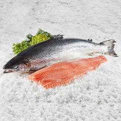 Færøsk laksefilet med skind, trim D, Salmo salar, 1,3-1,8 kg